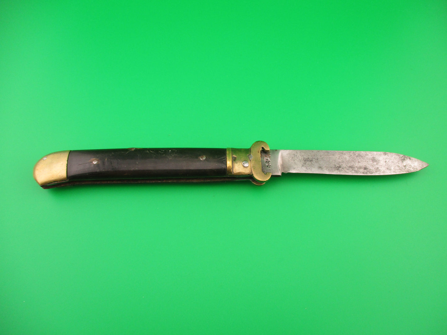 No 6 SHEFFIELD STEEL 22cm Indian Shell puller lever Brass & Horn vintage automatic knife