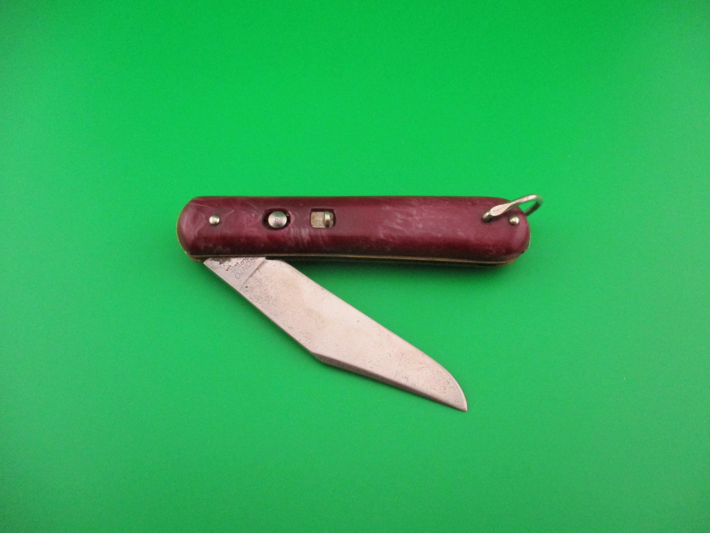 Colonial PRONTO #1900 Fatjack Maroon Swirl 1950s vintage switchblade knife