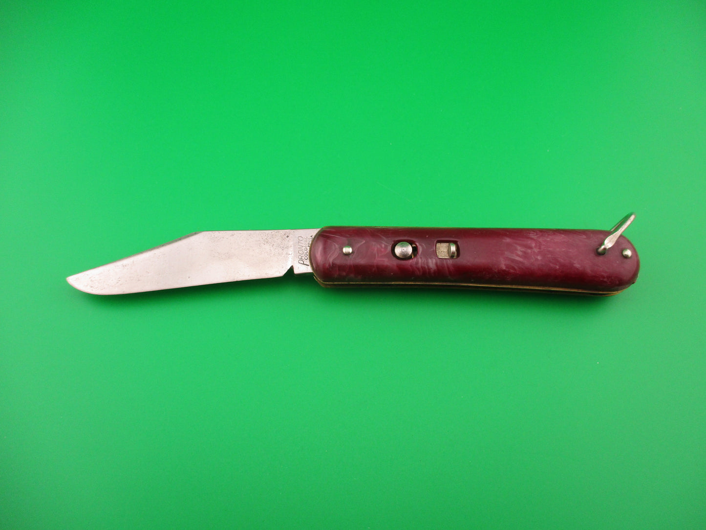 Colonial PRONTO #1900 Fatjack Maroon Swirl 1950s vintage switchblade knife
