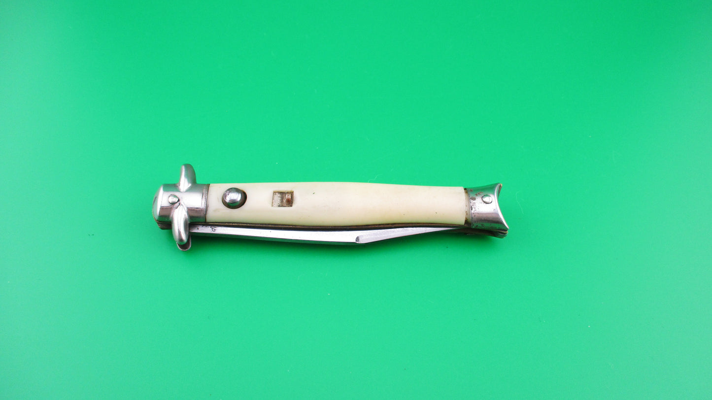 z COLONIAL SHUR-SNAP Fishtail White late 50s Gen 4 bowtie switchblade knife