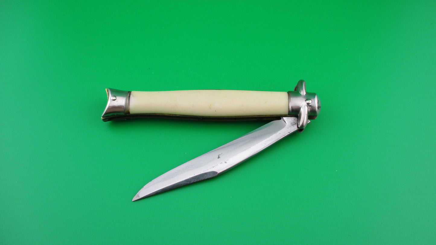 z COLONIAL SHUR-SNAP Fishtail White late 50s Gen 4 bowtie switchblade knife