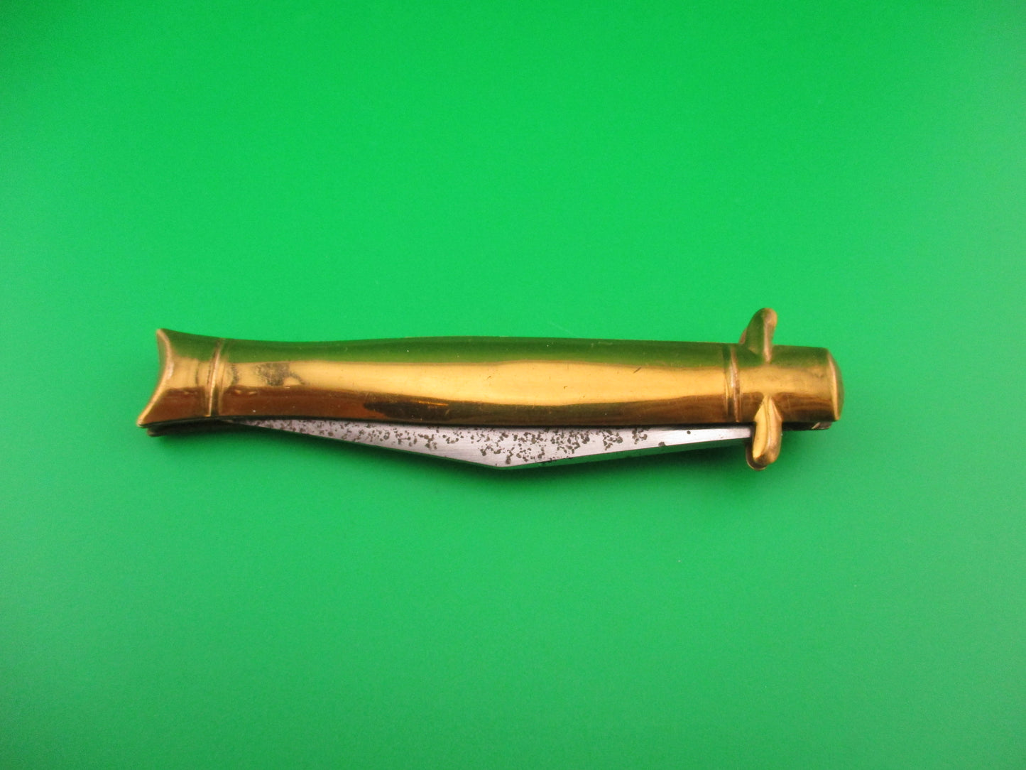 Edgemaster Brassy Bowtie fishtail vintage 1940s automatic knife