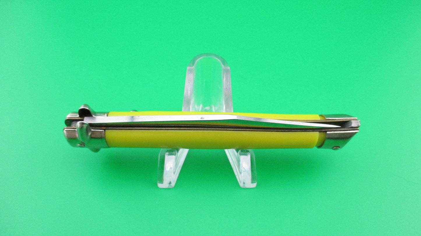 z COLONIAL SHUR SNAP Fishtail Yellow NOS Vintage switchblade bowtie knife