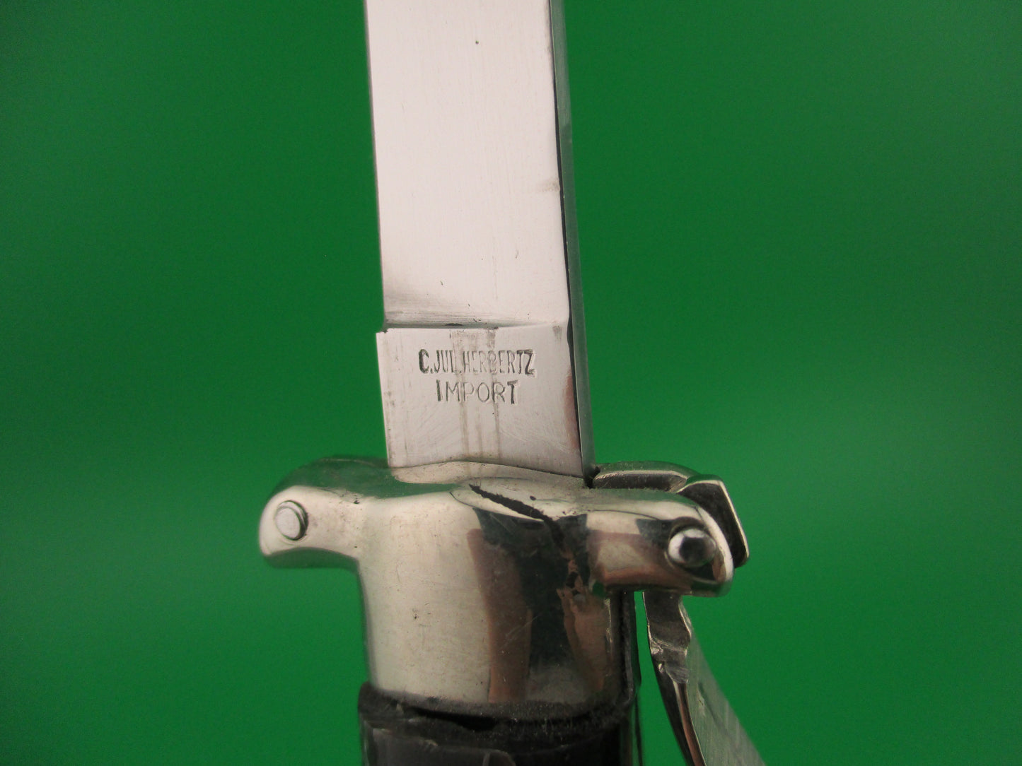 C. Jul Herbertz 21cm OTF Italian trapdoor flush button NOS switchblade vintage 1960s