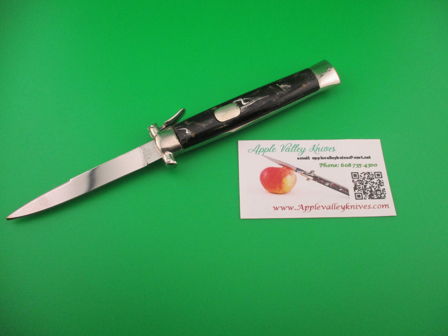 C. Jul Herbertz 21cm OTF Italian trapdoor flush button NOS switchblade vintage 1960s