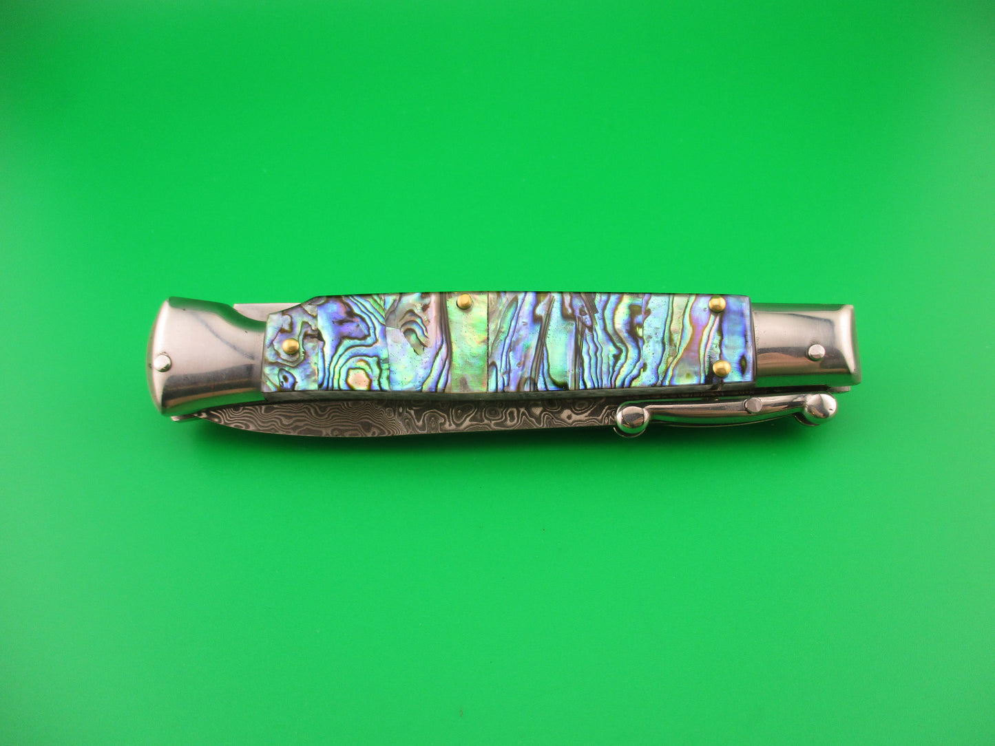 z AKC World 23cm Italian Swing Guard Damascus automatic knife in Wooden box