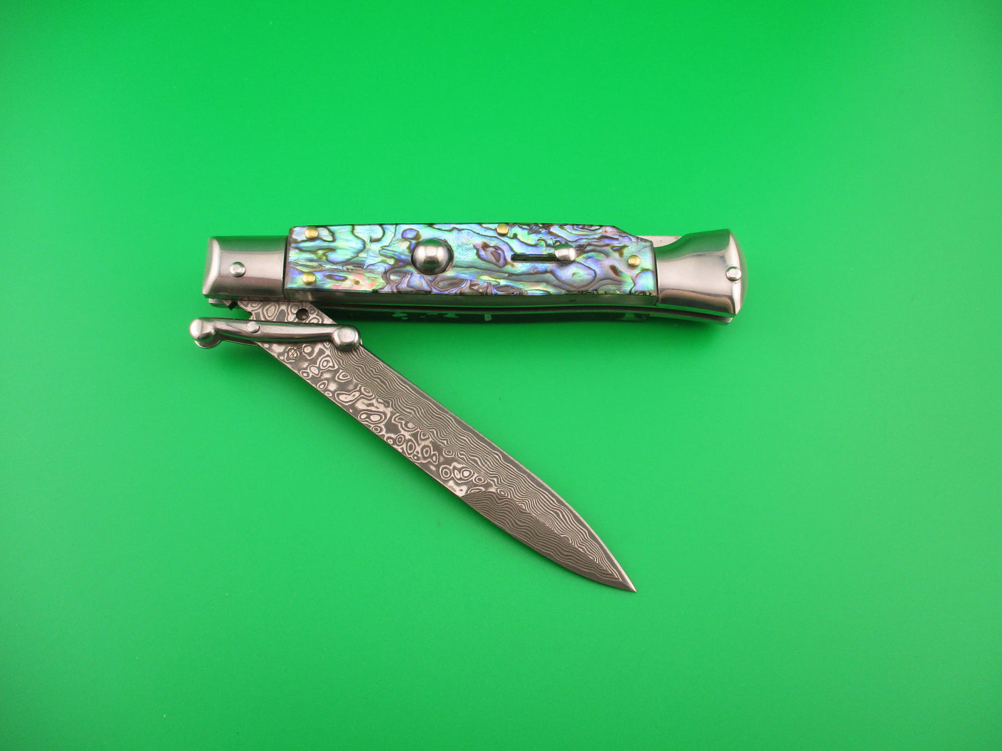 z AKC World 23cm Italian Swing Guard Damascus automatic knife in Wooden box