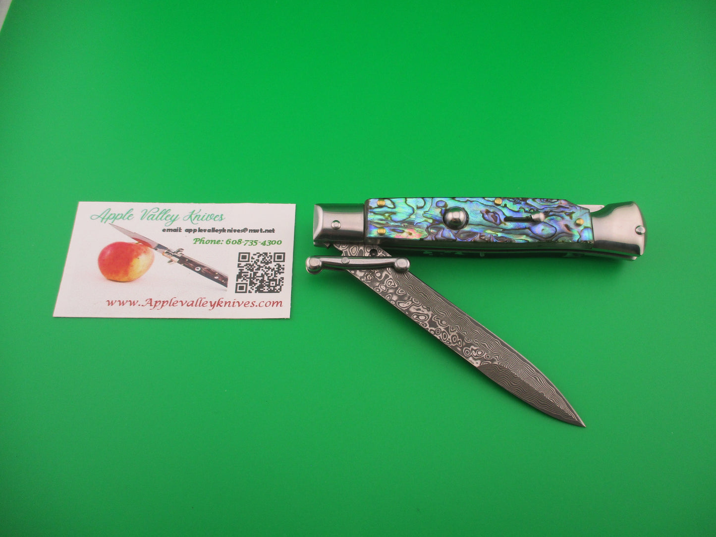 z AKC World 23cm Italian Swing Guard Damascus automatic knife in Wooden box