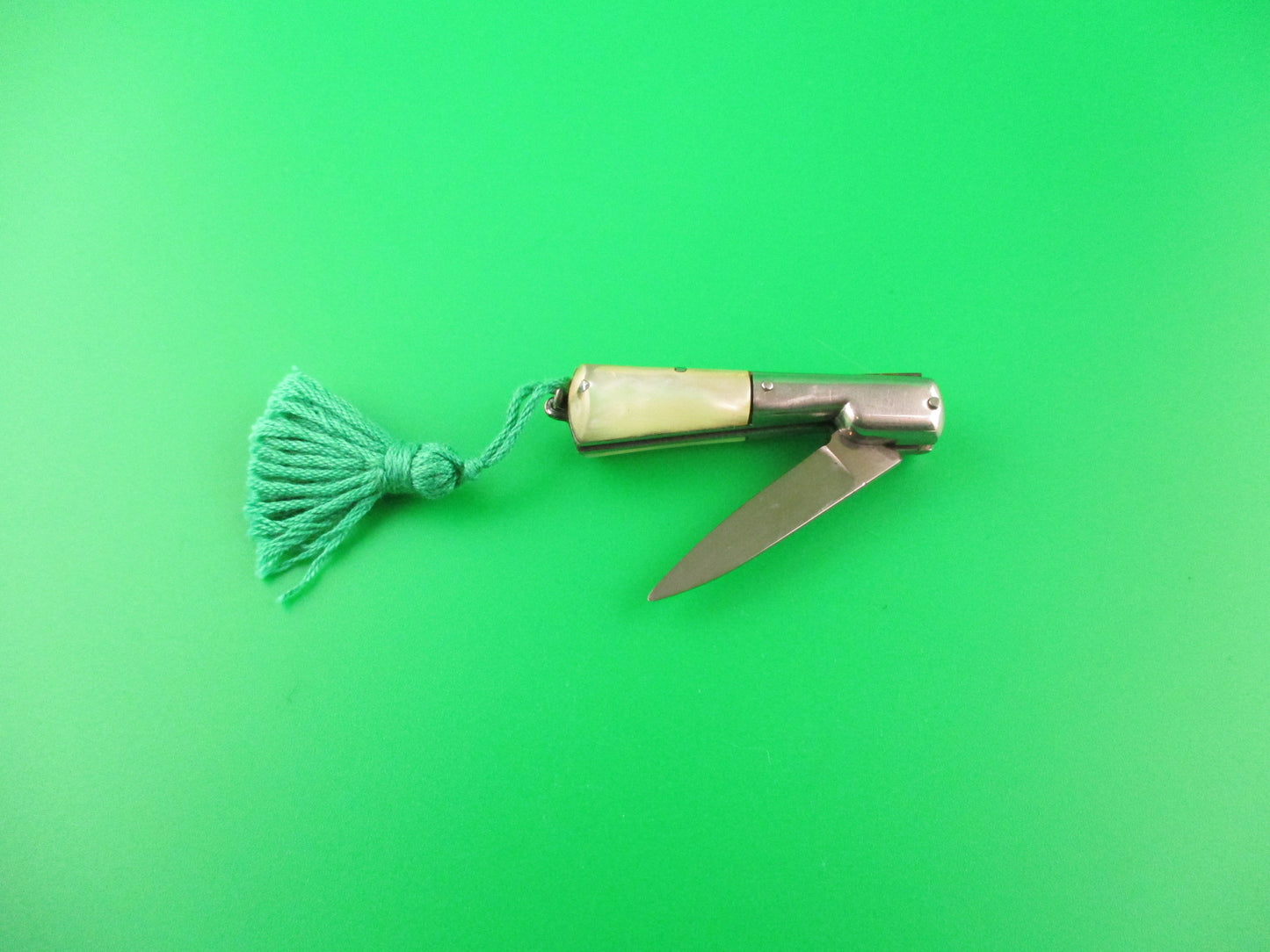 INOX 8cm Italian Mini Corsican Vendetta Pearlex Green Tassel 1960s Automatic knife