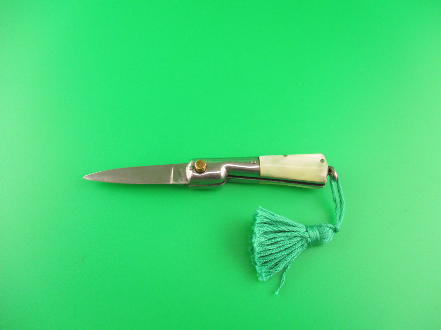 INOX 8cm Italian Mini Corsican Vendetta Pearlex Green Tassel 1960s Automatic knife