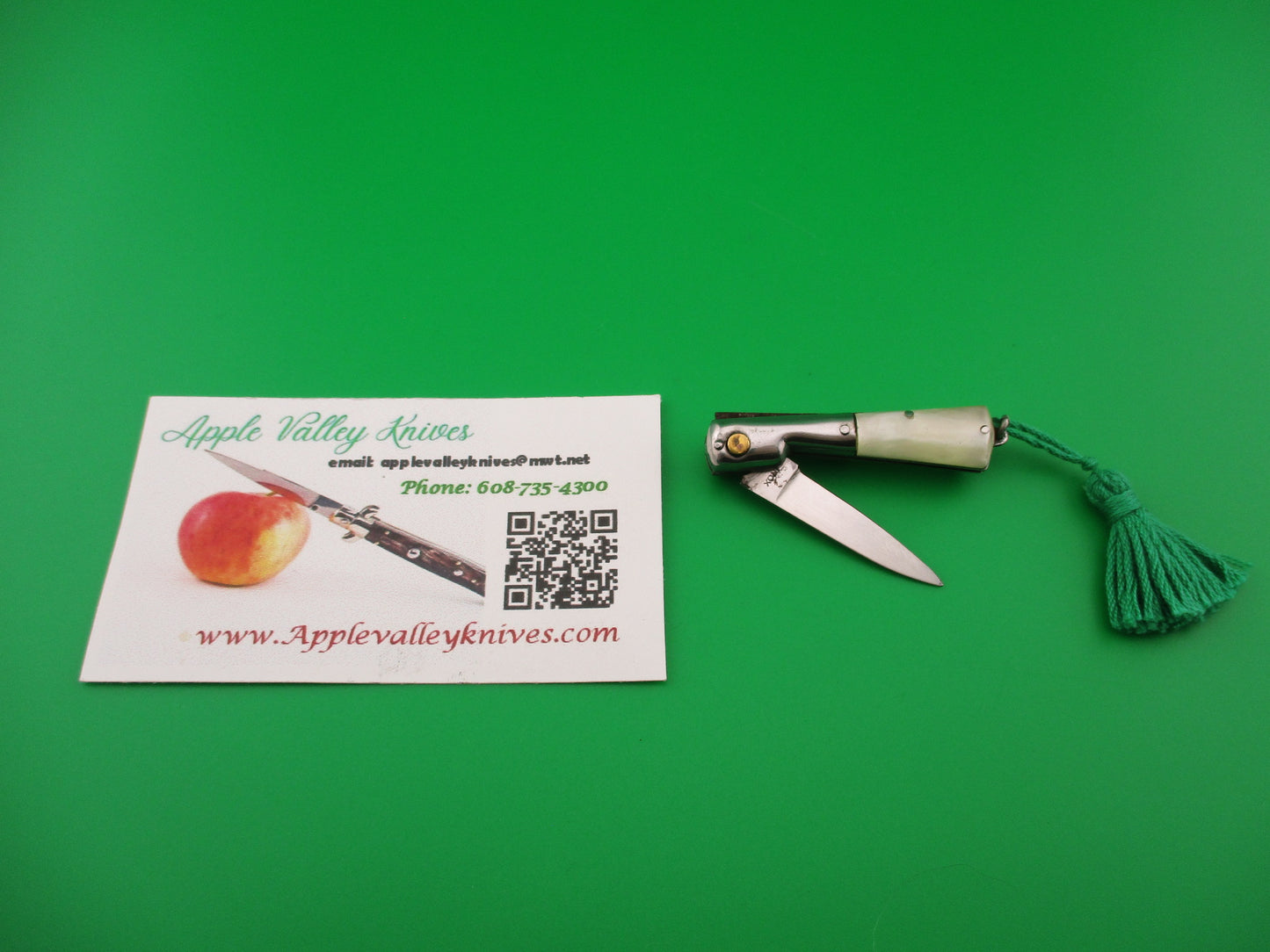 INOX 8cm Italian Mini Corsican Vendetta Pearlex Green Tassel 1960s Automatic knife
