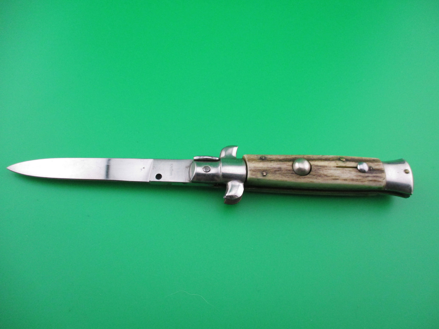 z ROSTFREI Italian 7 inch stag swivel bolster automatic knife