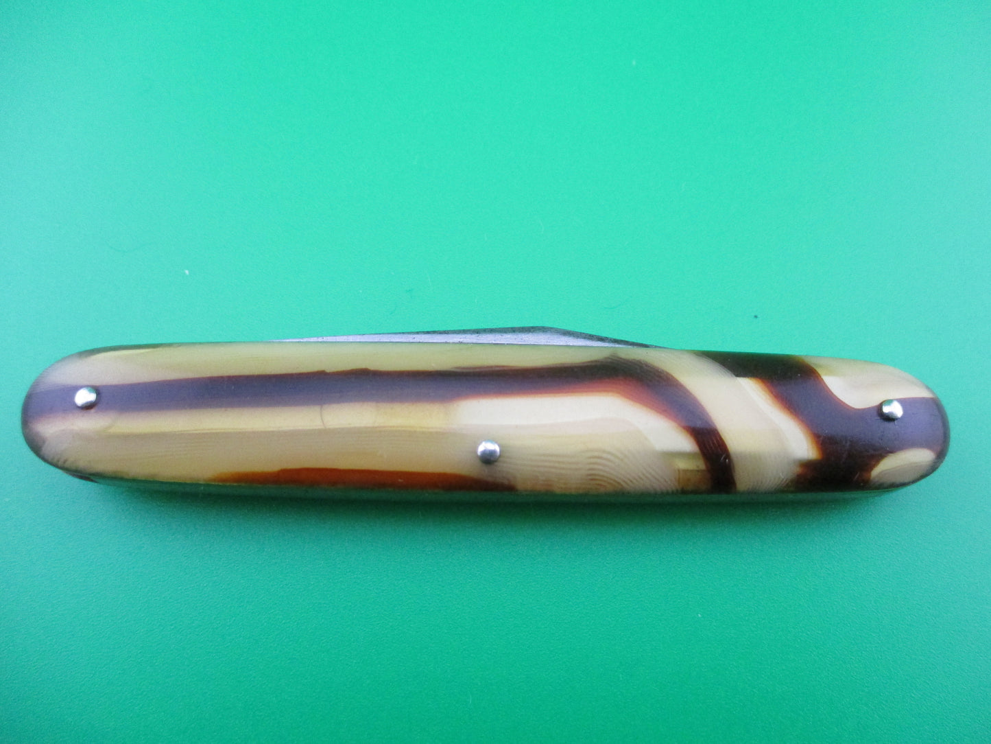 z LL Bean Single 3 3/8" Cigar Single Butter & Molasses switchblade