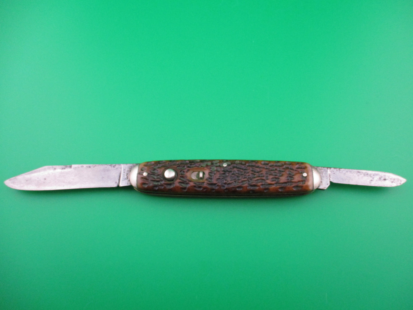 z Schrade Cut Co large bone double tip bolsters