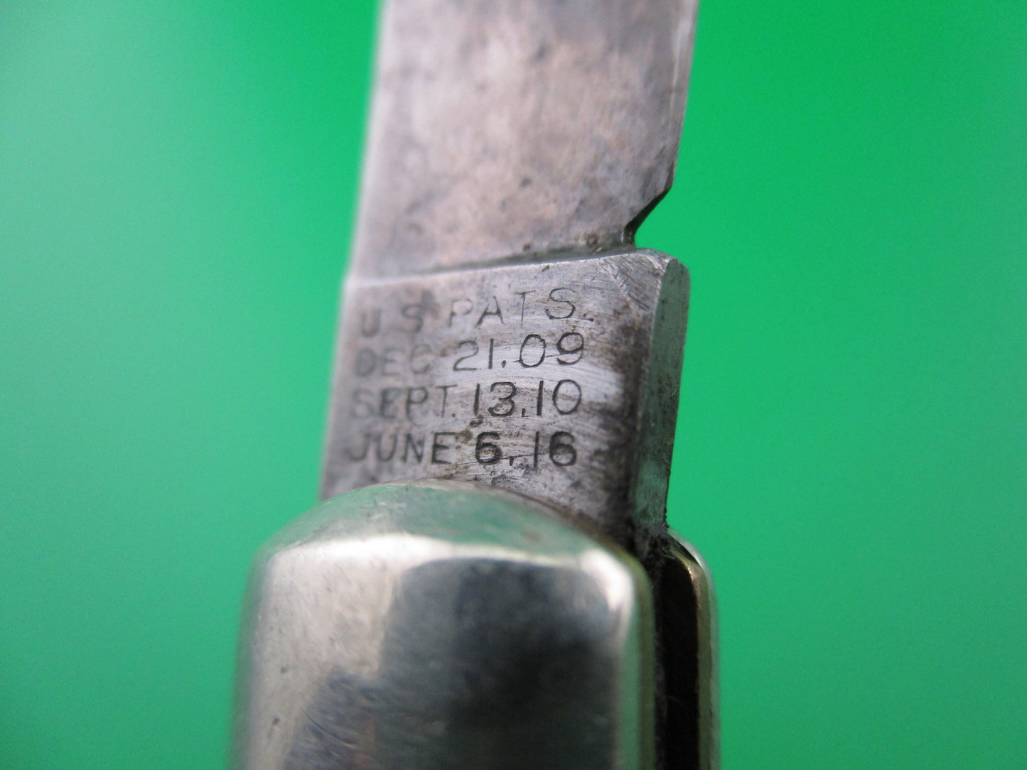 Schrade Cut Co Fishtail Green swirl bolsters switchblade