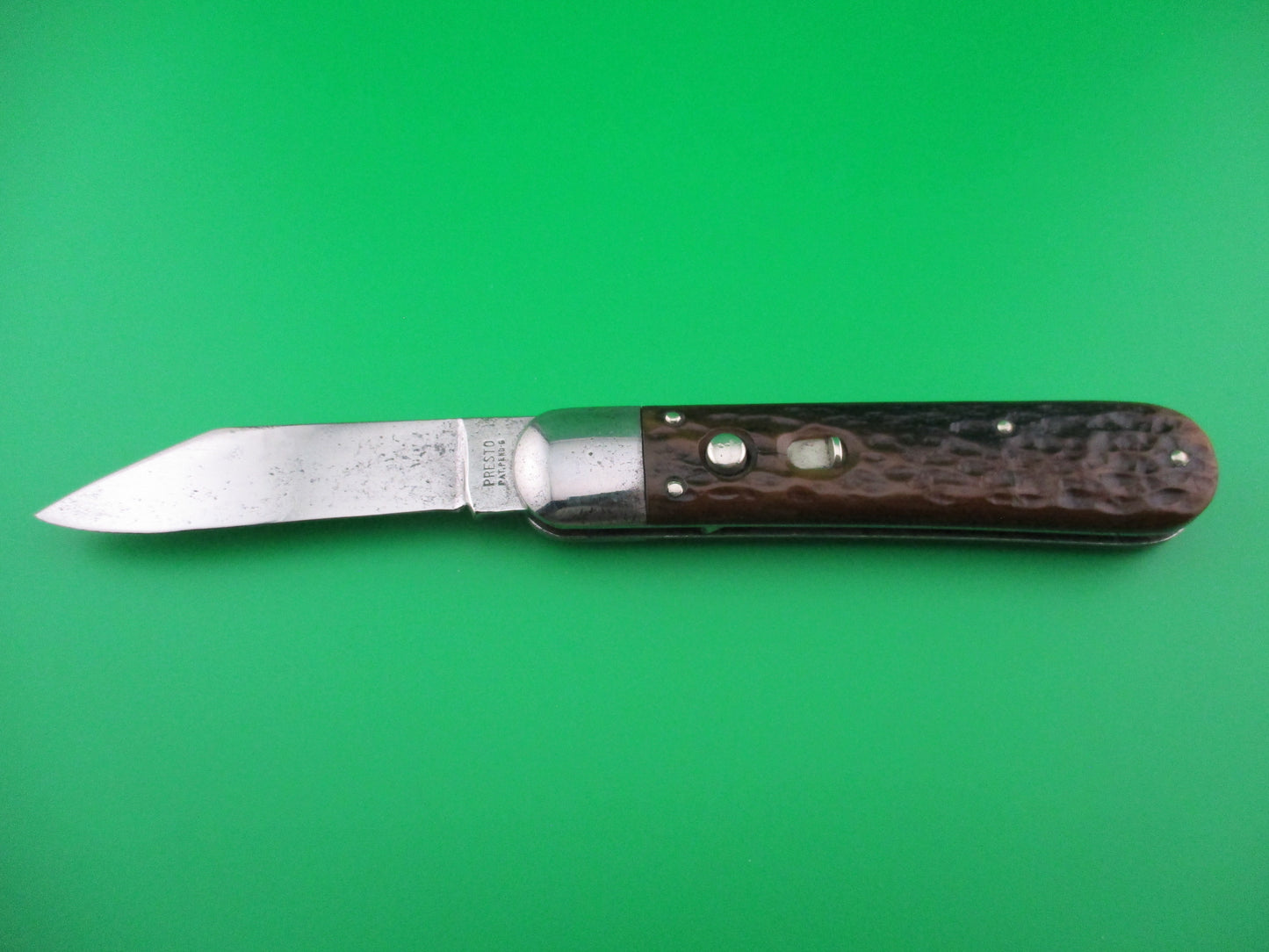 Presto Scout small stamp jigged bone switchblade