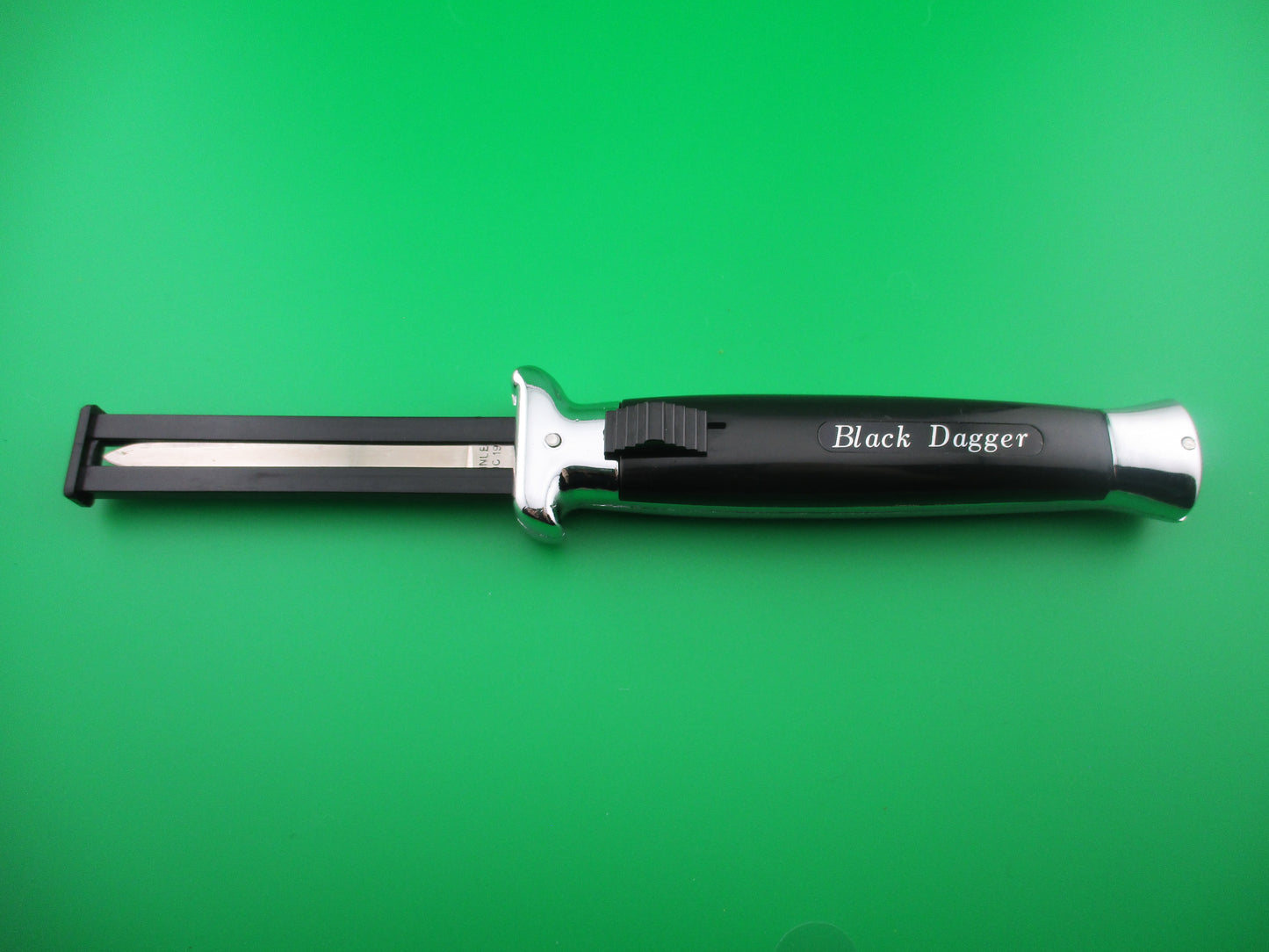 Black Dagger Reverse Switchblade 1986 w/ original nylon sheath