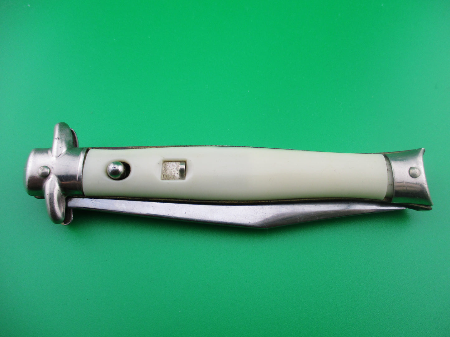 z Colonial SHUR-SNAP Bowtie White EX+ Gen 3 switchblade knife