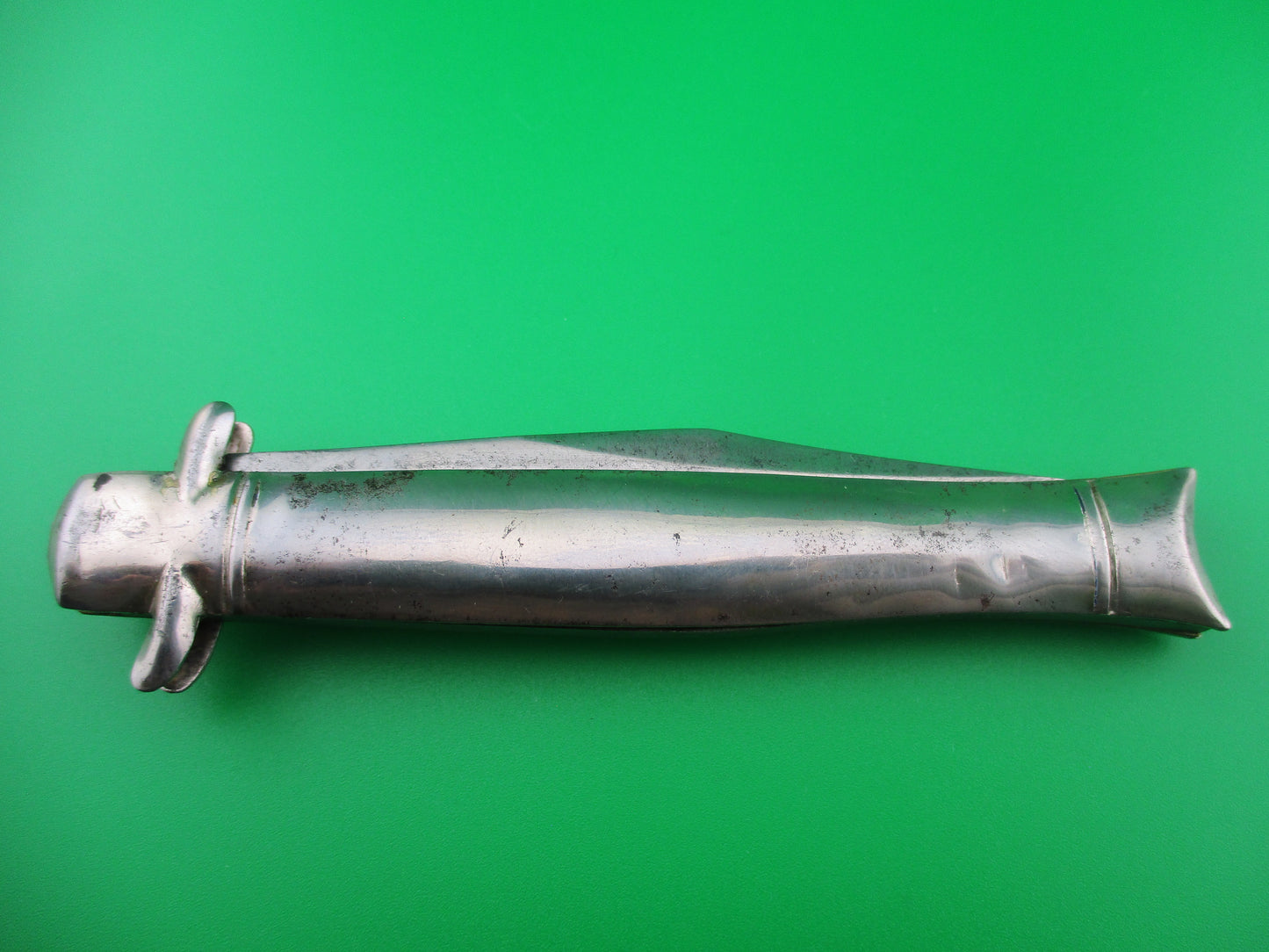 z Edgemaster Bowtie metal scales vintage switchblade
