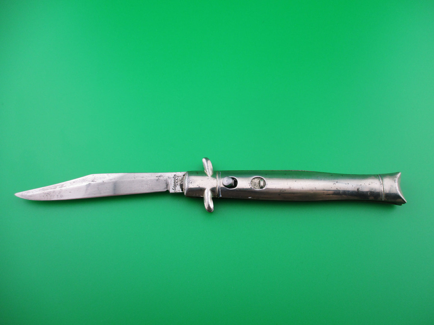 z Edgemaster Bowtie metal scales vintage switchblade