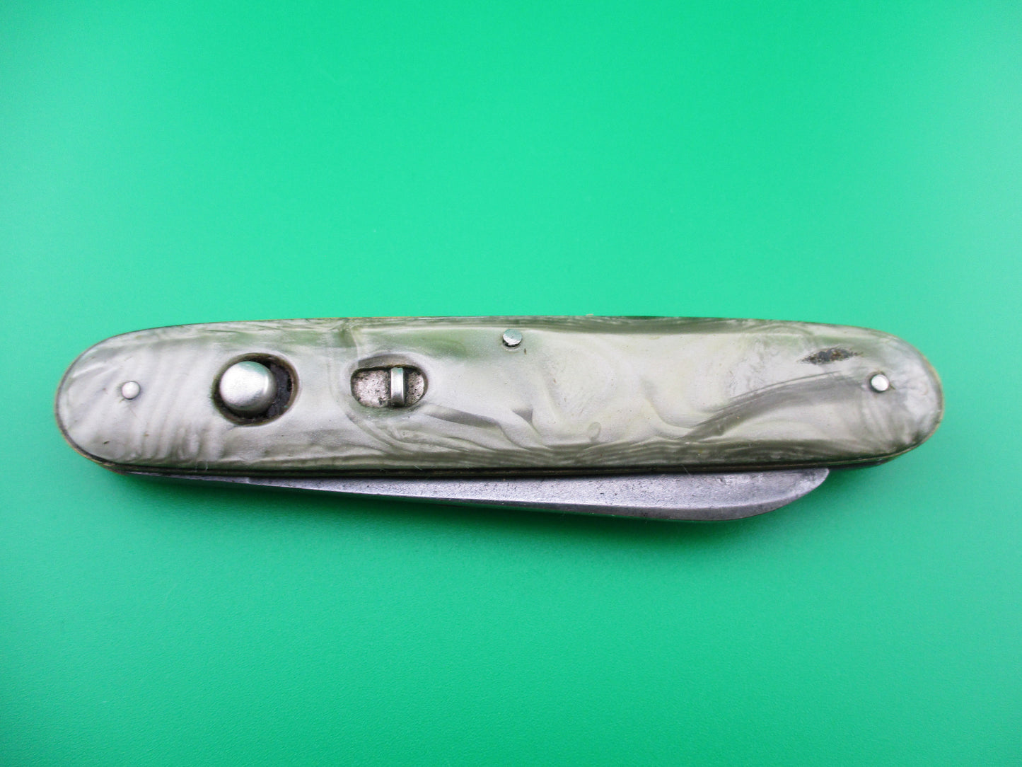 Schrade Cut Co Large Double Smoked Pearl