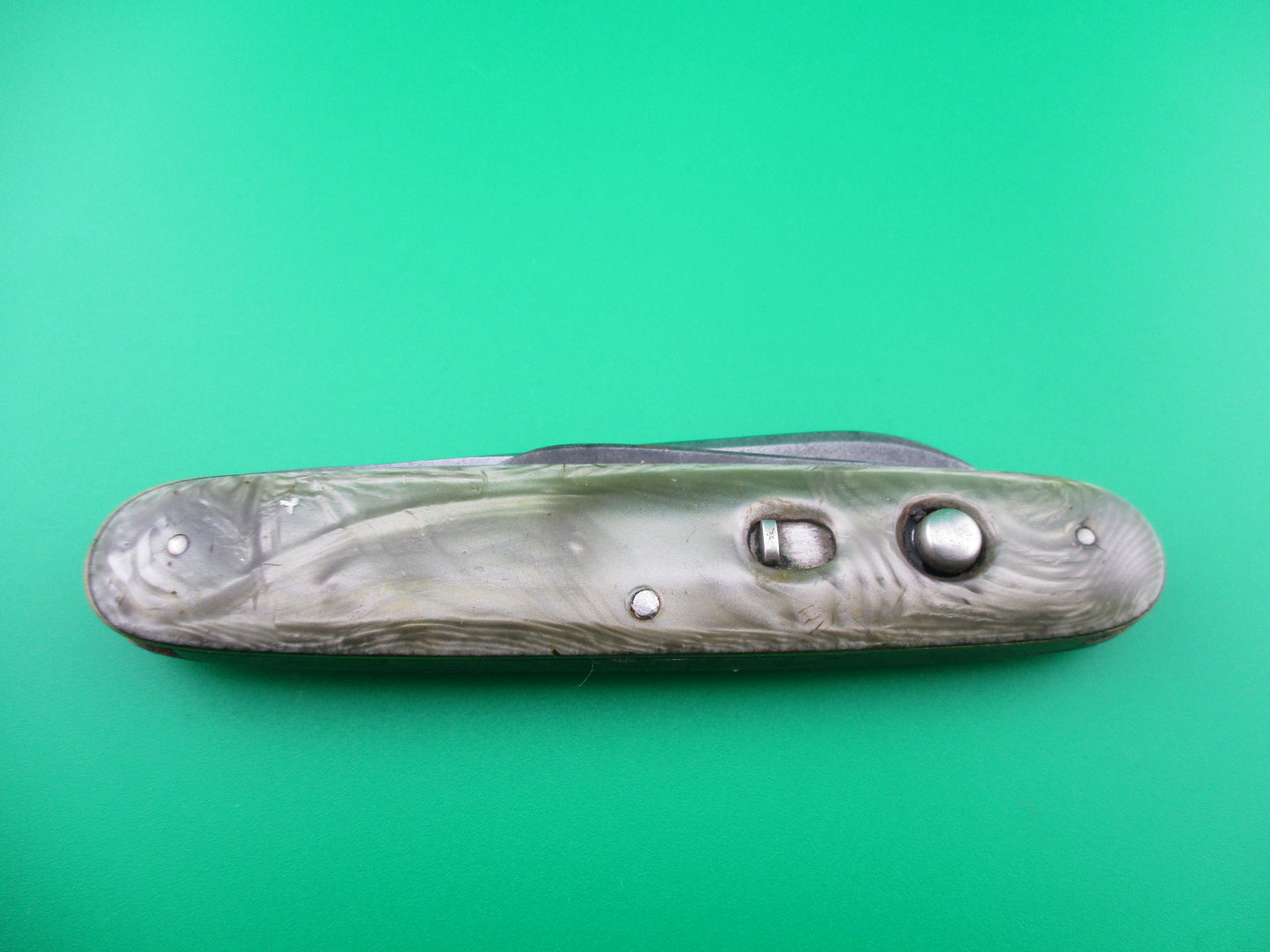 Schrade Cut Co Large Double Smoked Pearl