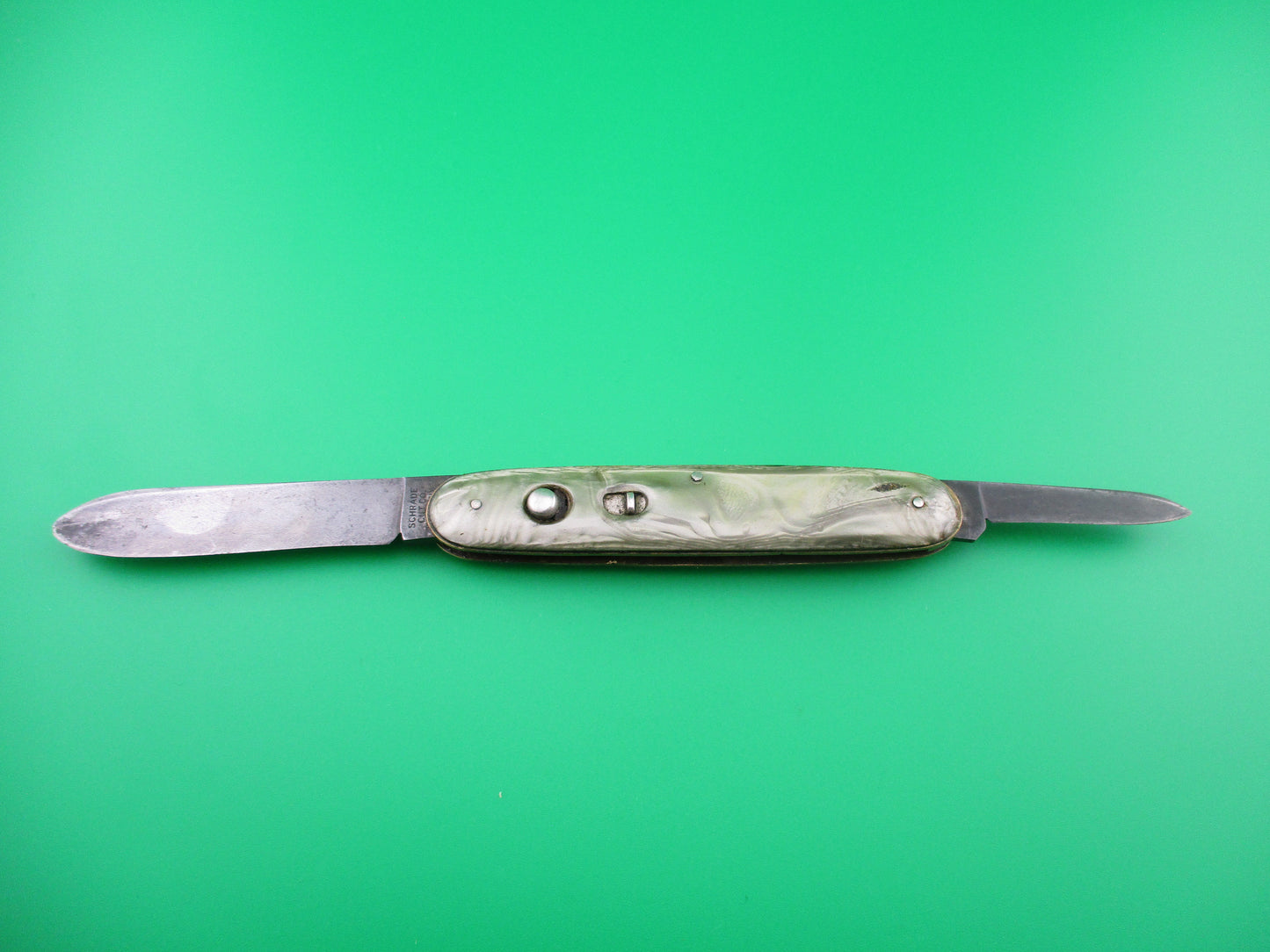 Schrade Cut Co Large Double Smoked Pearl