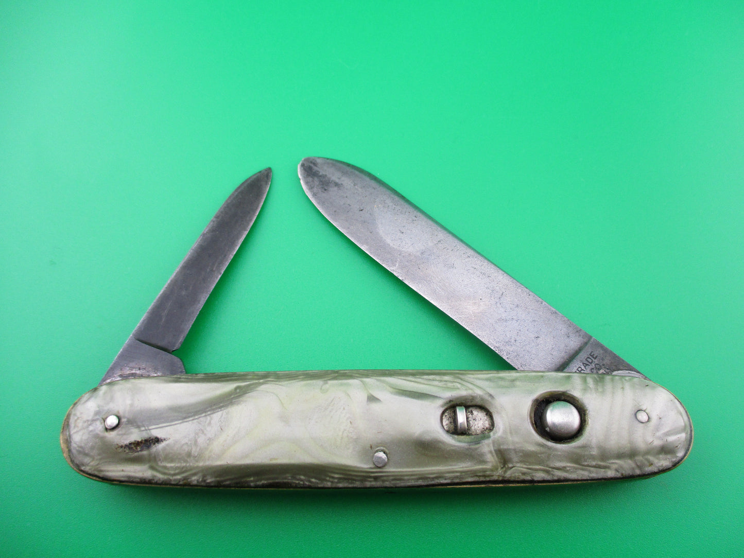 Schrade Cut Co Large Double Smoked Pearl