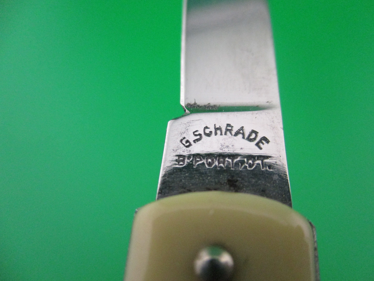 z George Schrade Knife Co pullball Cream in box
