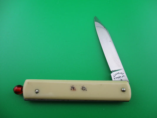 z George Schrade Knife Co pullball Cream in box