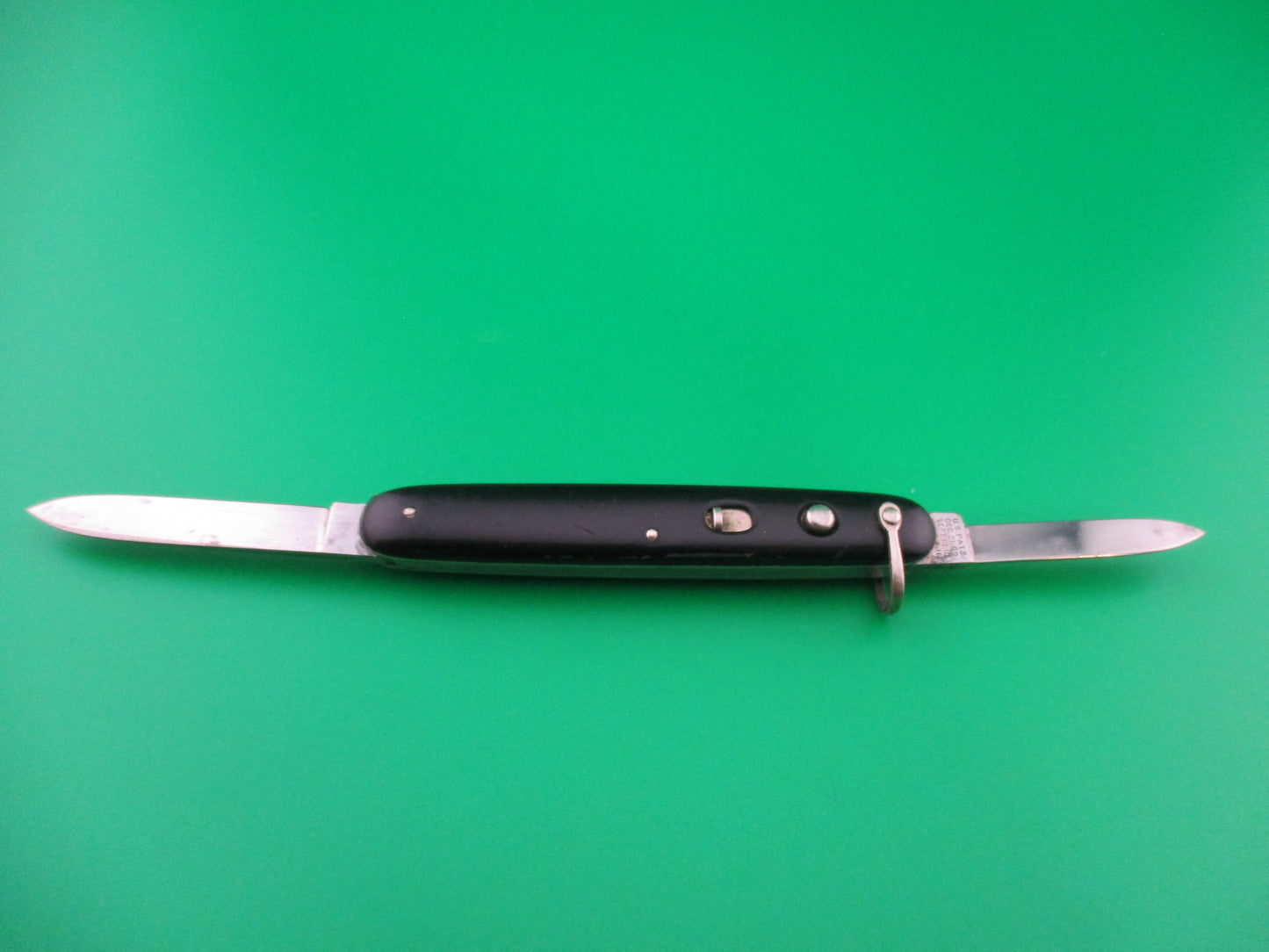 z Schrade Cut Co Small double black switchblade