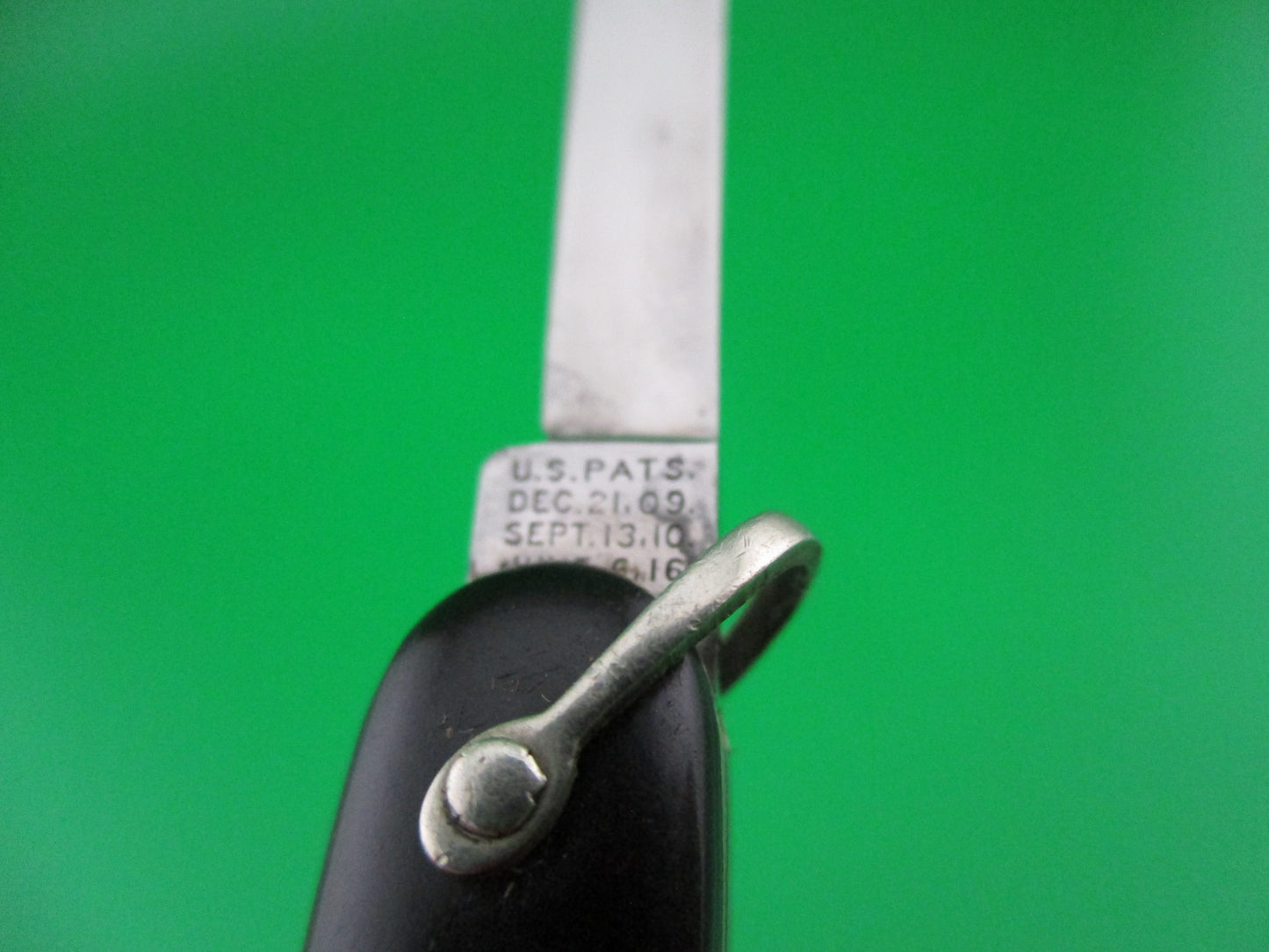 z Schrade Cut Co Small double black switchblade