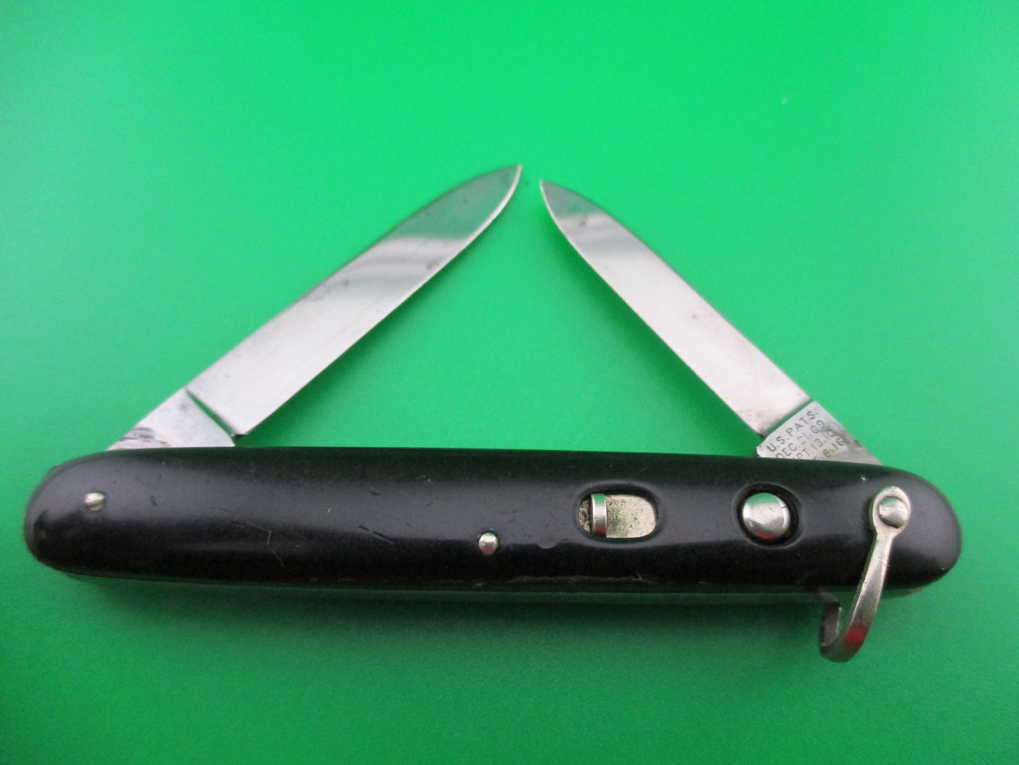 z Schrade Cut Co Small double black switchblade