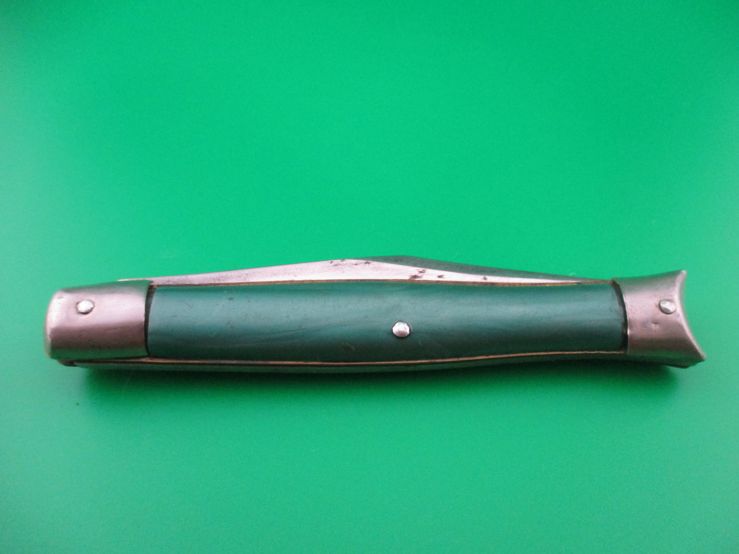 z Edgemaster Fishtail Green w Bolsters