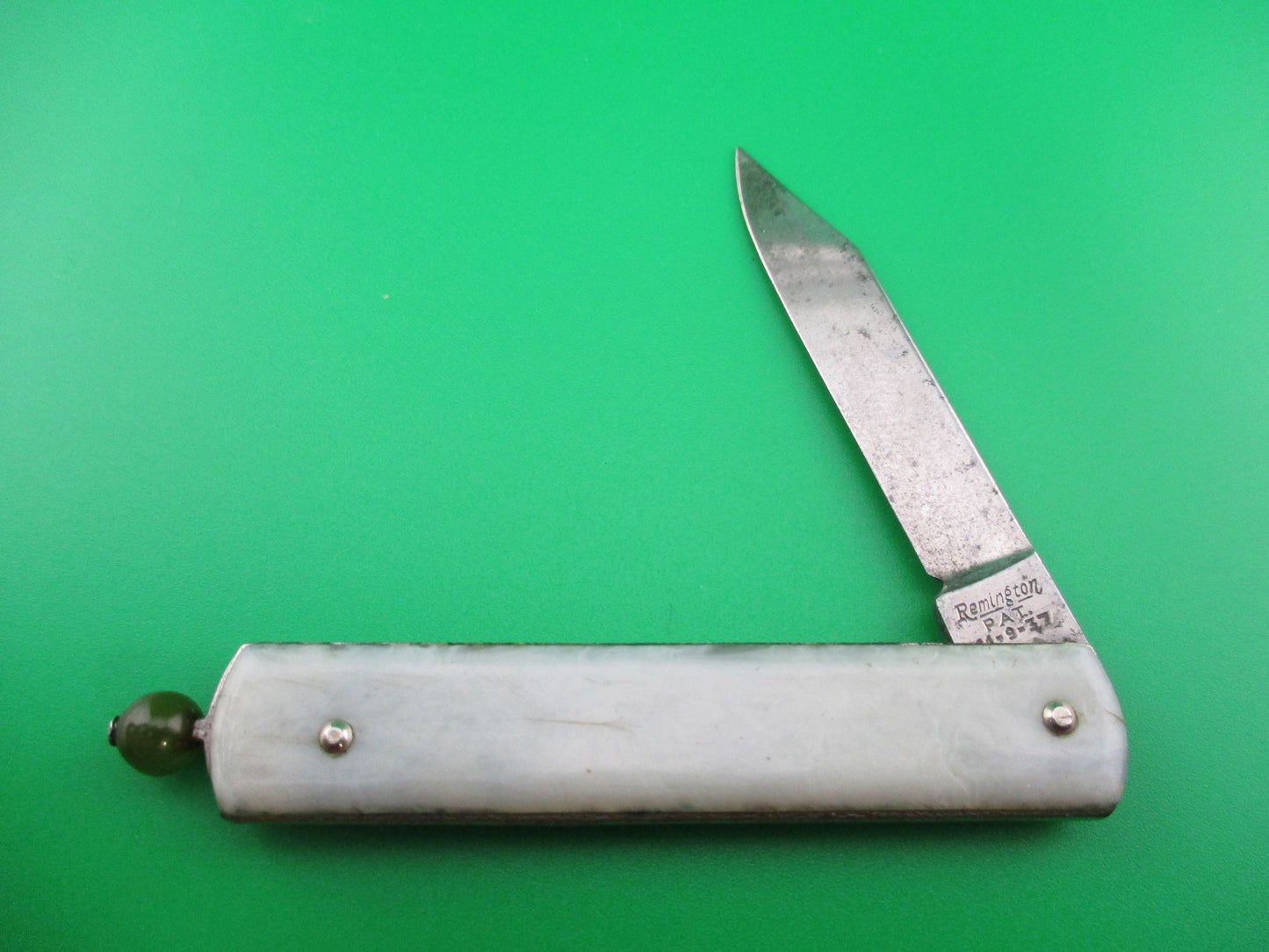 Remington R17 pullball Onyx green switchblade