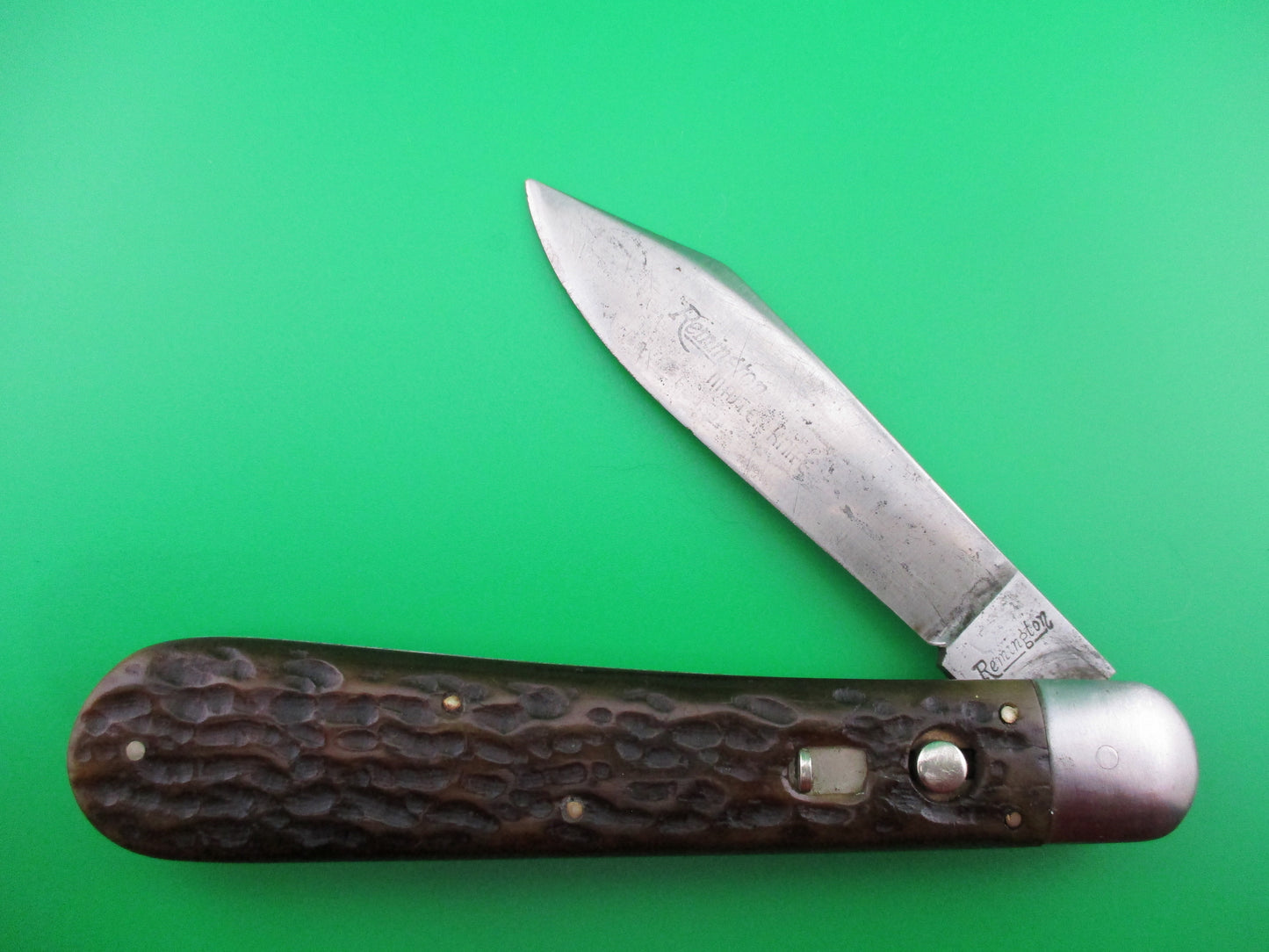 z Remington R2403 Master Knife Hunter switchblade