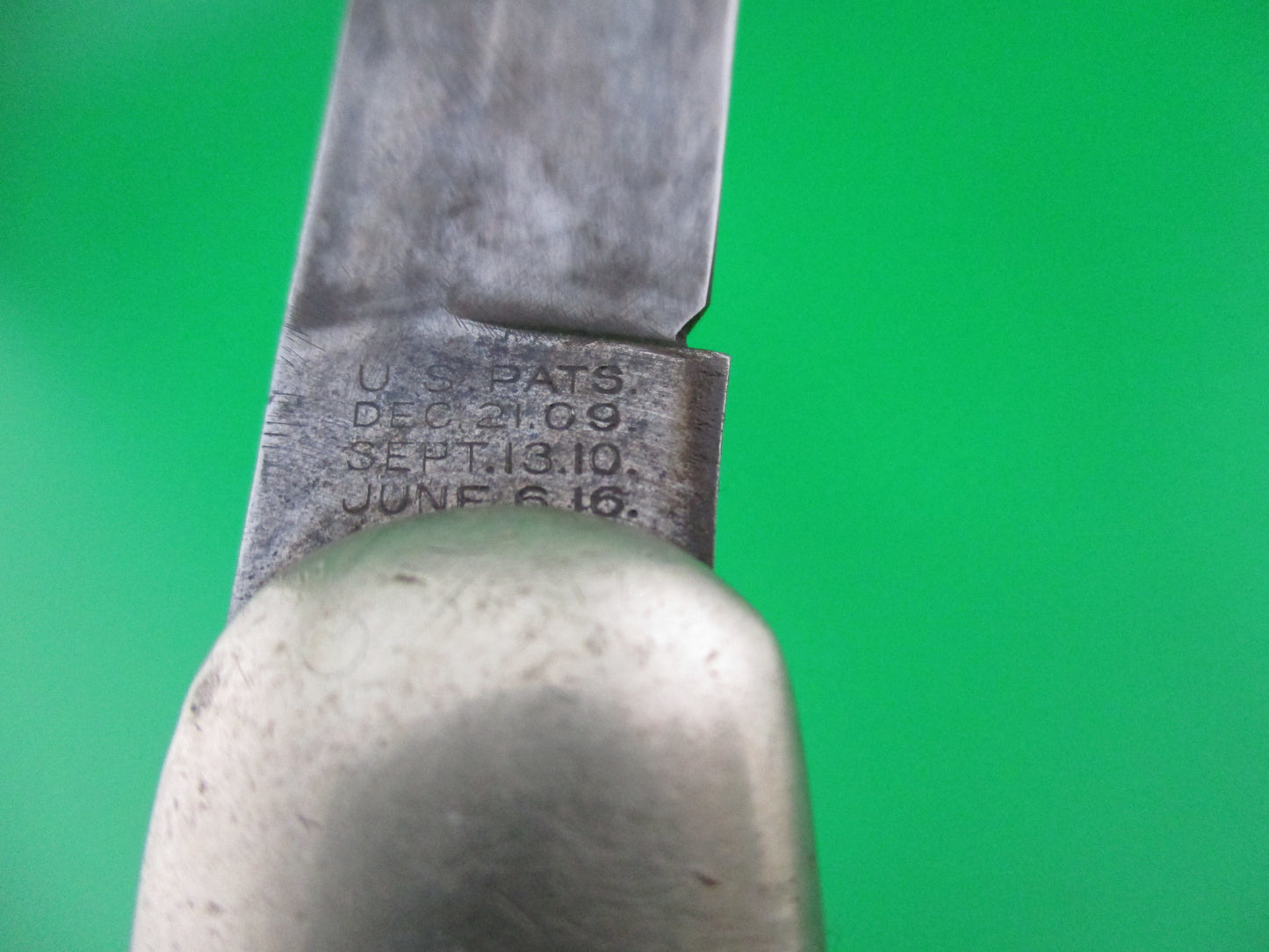 z Schrade 1613 3/4 Hunting Knife Saber grind Bone switchblade