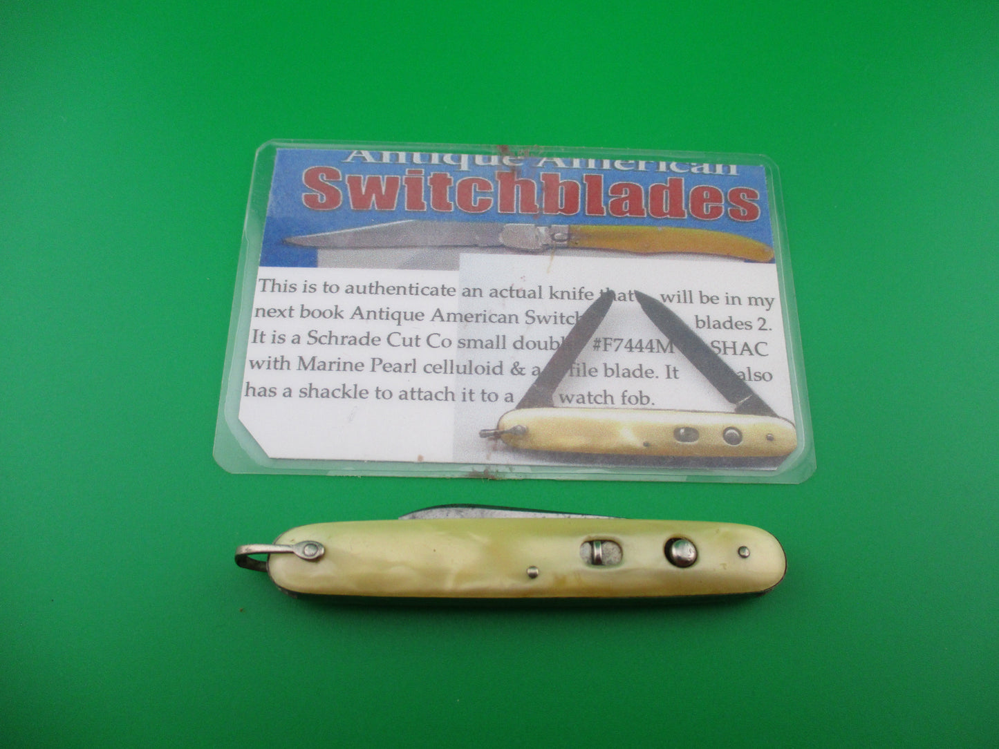 z Schrade Cut Co Marine Pearl small double w shackle & file blade