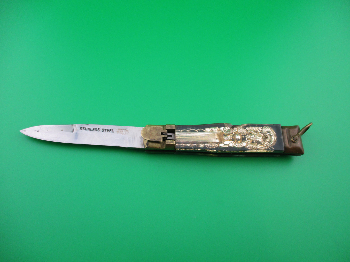 z STAINLESS STEEL Mexican souvenir Bullfighter lever knife green bayonet blade