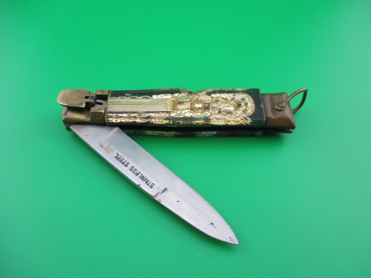 z STAINLESS STEEL Mexican souvenir Bullfighter lever knife green bayonet blade