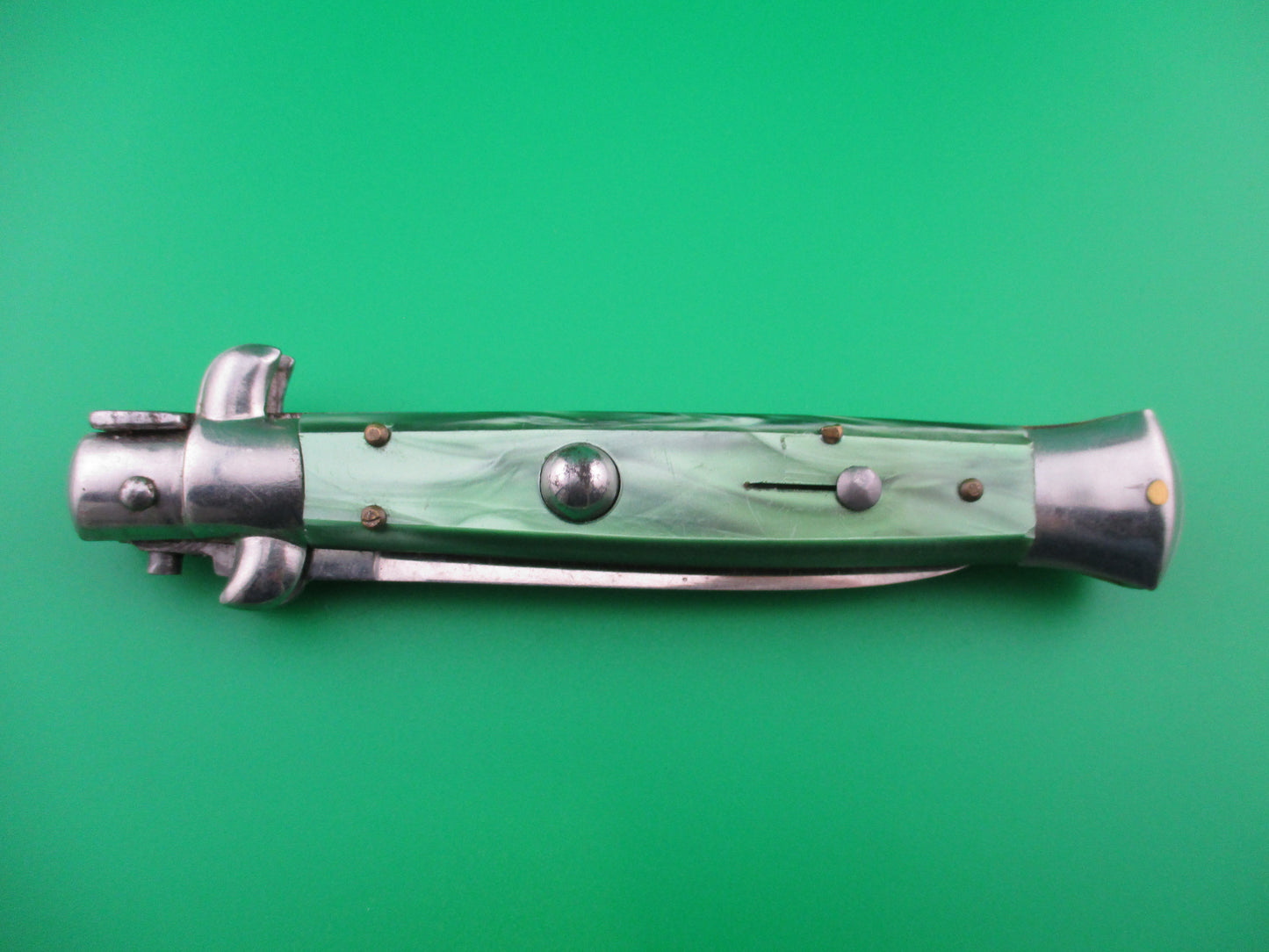z Italian 21cm Green Pearlex stiletto switchblade