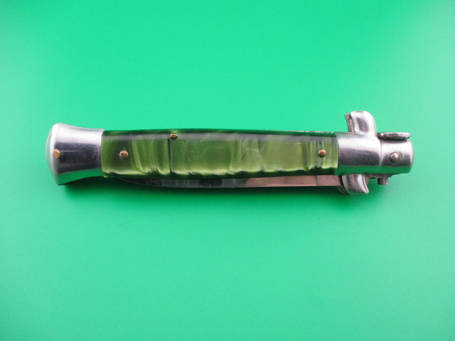 z Italian 21cm Green Pearlex stiletto switchblade