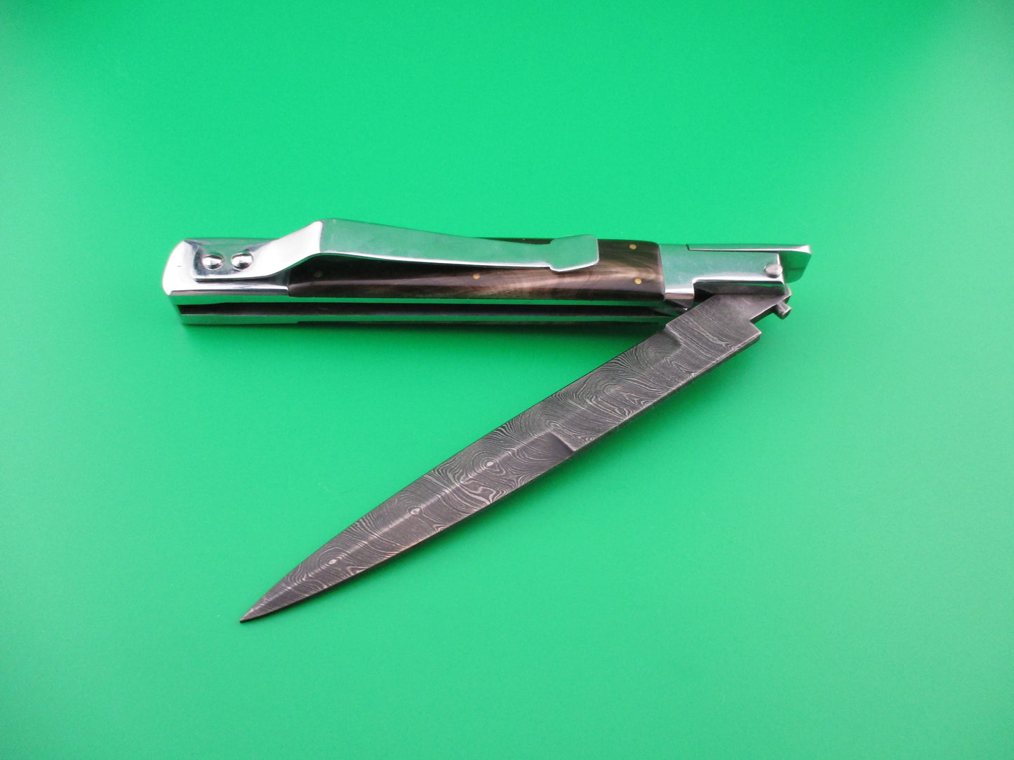 z Armenian Doctor Knife Custom Damascus Horn switchblade