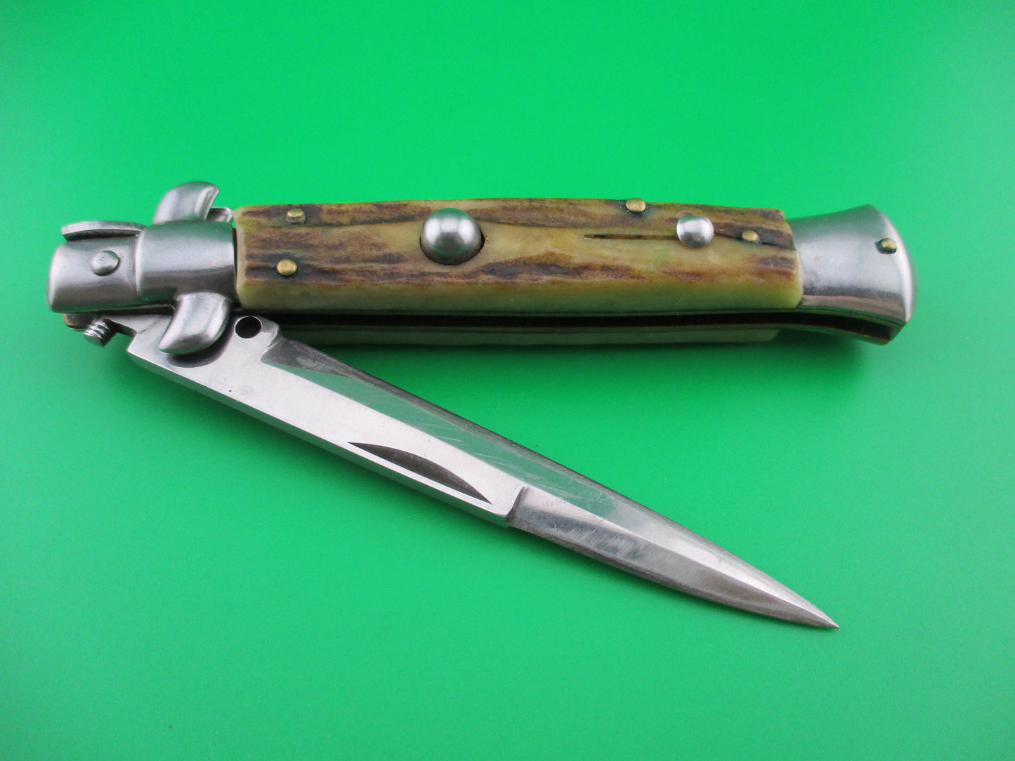 Italian 22cm Stag Swivel bolster bayonet switchblade