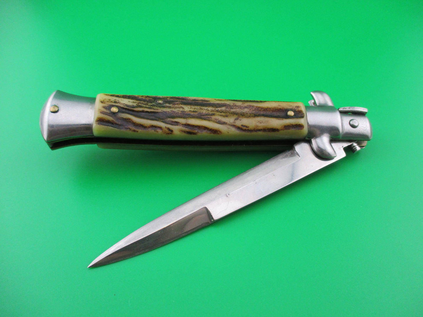 Italian 22cm Stag Swivel bolster bayonet switchblade