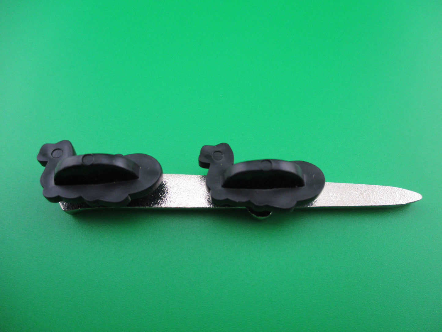 z Sharperdeal Stiletto Switchblade Hat Pin
