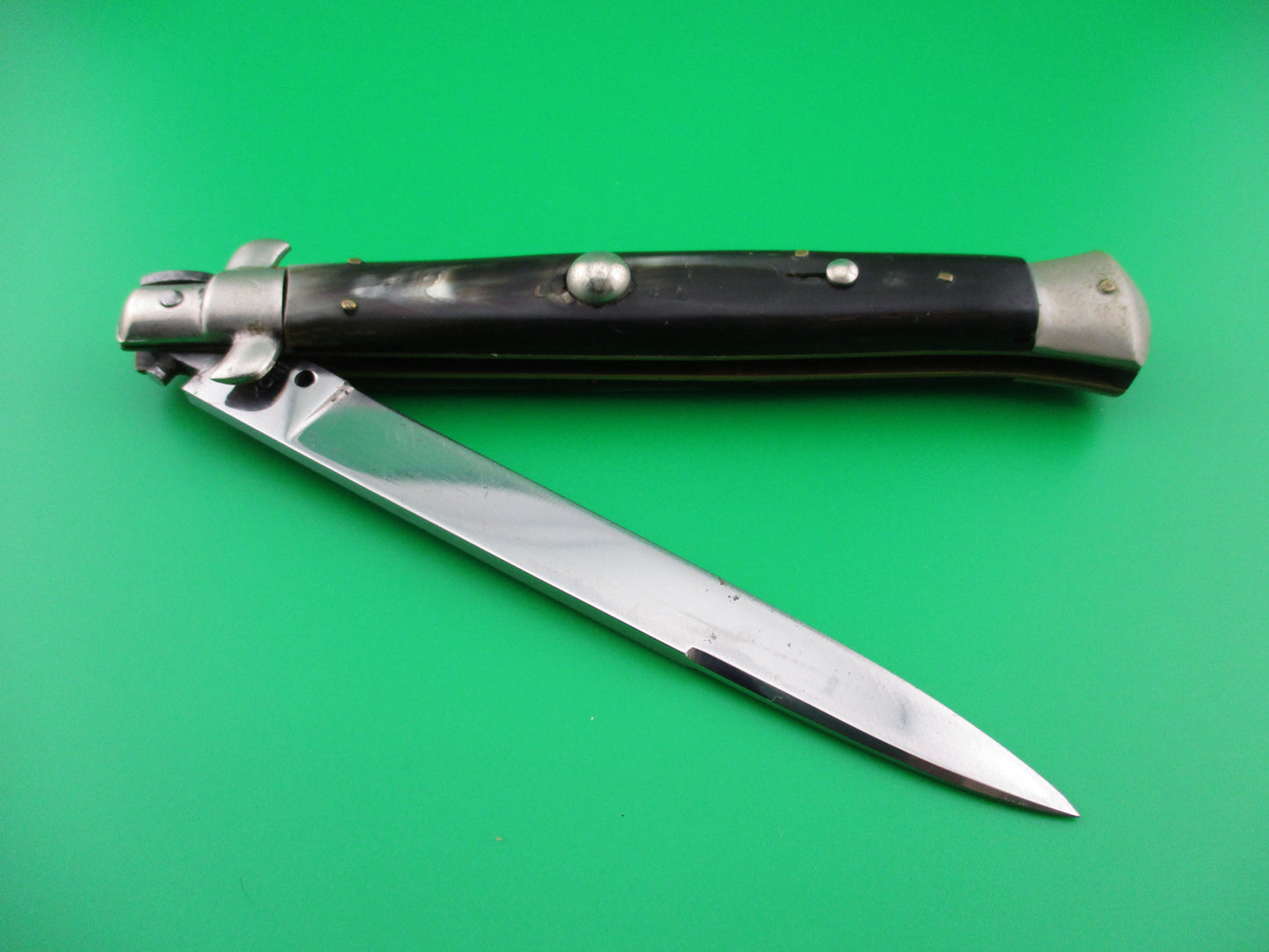 z INOX 28cm Italian Transitional 1960s vintage swivel bolster stiletto switchblade
