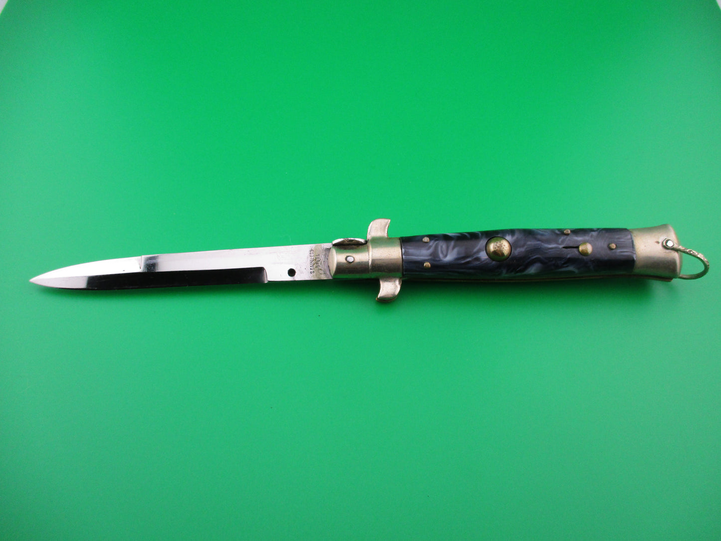 Vintage Japanese 23cm Picklock Blue swirl NOS automatic knife