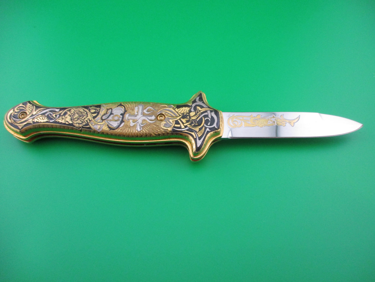 AGA Campolin Gold Sophy Limited edition automatic knife