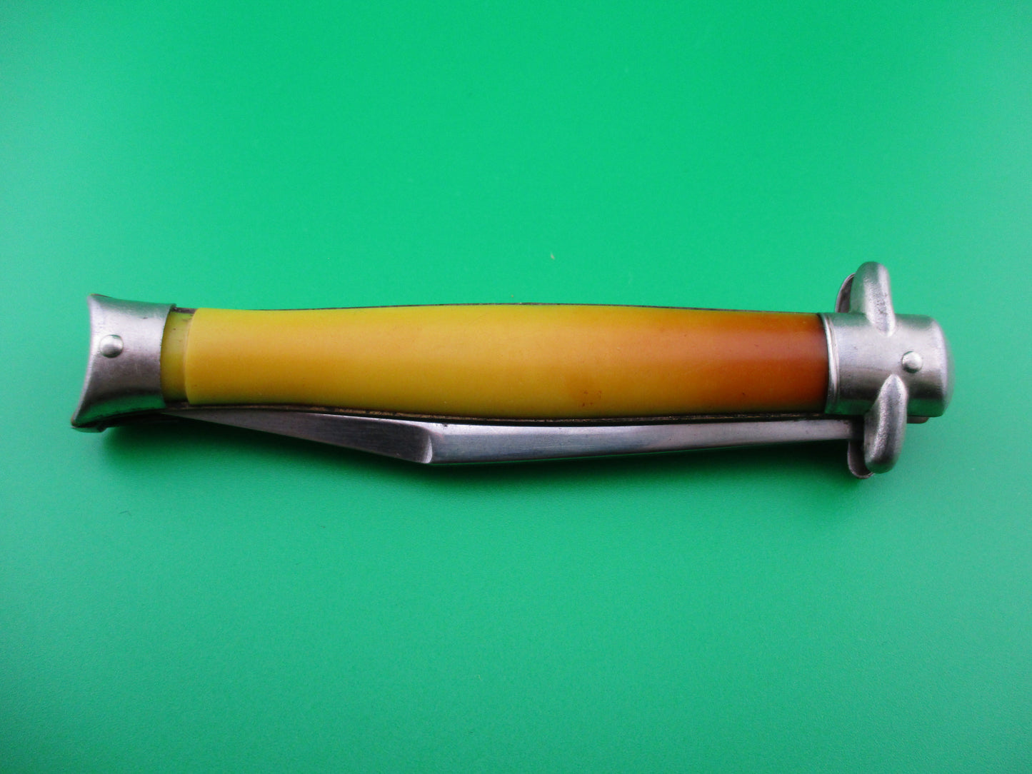 z Colonial SHUR SNAP Bowtie Yellow Vintage switchblade